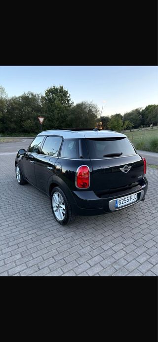 MINI Countryman 2012