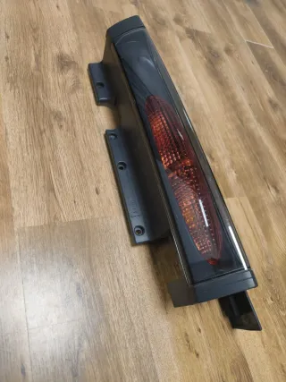 Piloto trasero derecho Renault Trafic