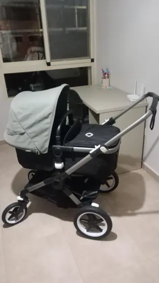Carrito Bugaboo Fox 3 + Bolso+ capota de verano