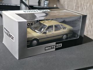 Renault 21 WhiteBox 1:24