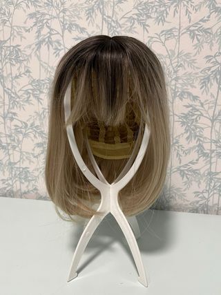 Preciosa Peluca Bob Degradada castaña y rubia