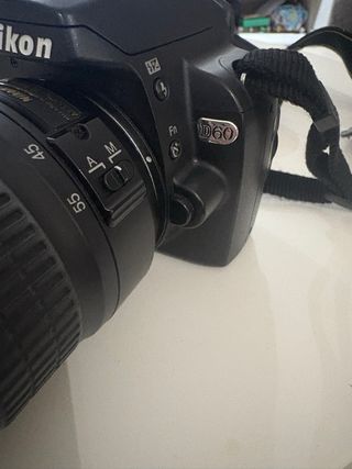 Cámara Nikon D60 Negra