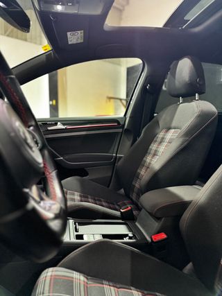 Volkswagen Golf GTI Performance 2016