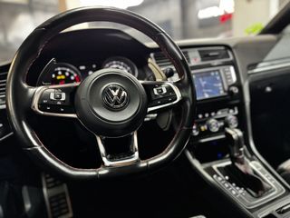 Volkswagen Golf GTI Performance 2016