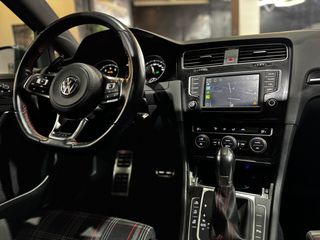 Volkswagen Golf GTI Performance 2016