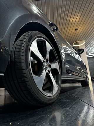 Volkswagen Golf GTI Performance 2016