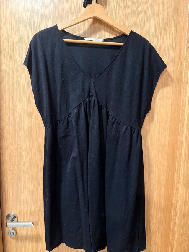 Vestido corto negro veraniego