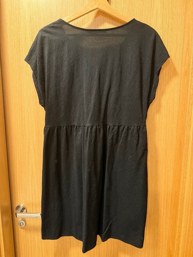 Vestido corto negro veraniego