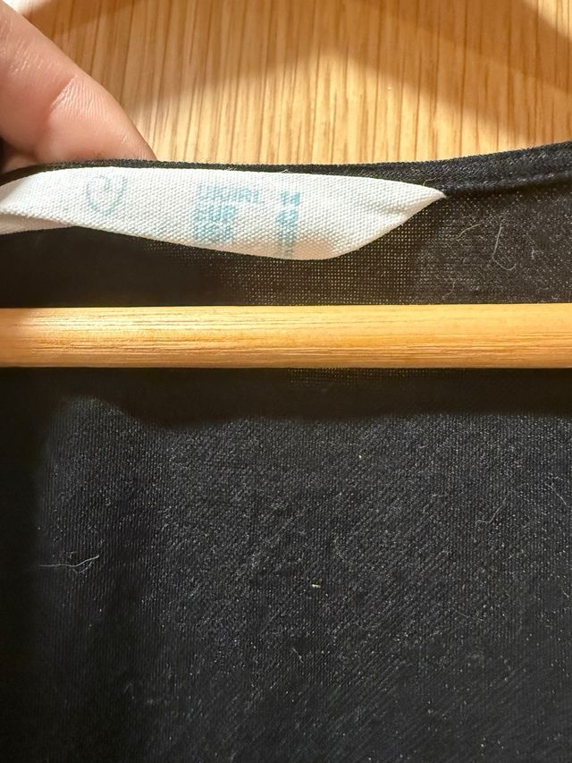 Vestido corto negro veraniego