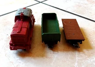 Lima Locomotiva Diesel V60 155 + vagoni merci H0