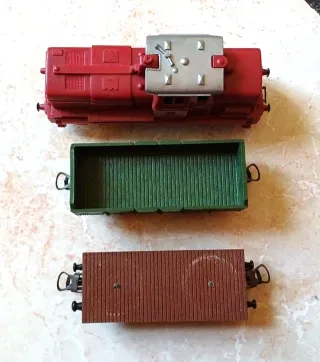 Lima Locomotiva Diesel V60 155 + vagoni merci H0