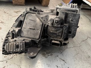 Faro Derecho Mercedes Clase C 2015