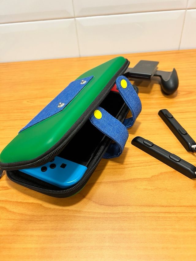 Nintendo Switch con accessori