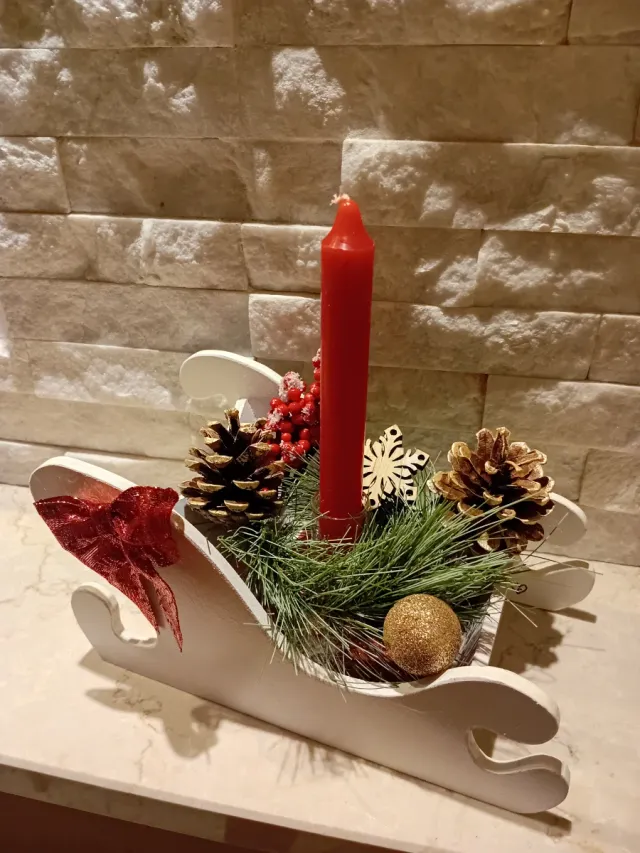 Slitta centrotavola natalizio in legno