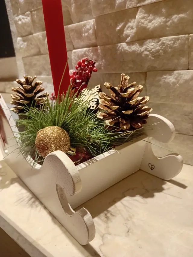 Slitta centrotavola natalizio in legno