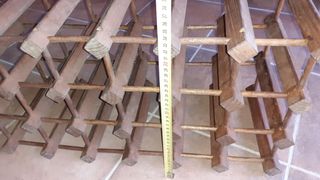 Botellero antigüo 24B