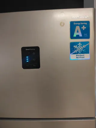 Frigorífico color gris