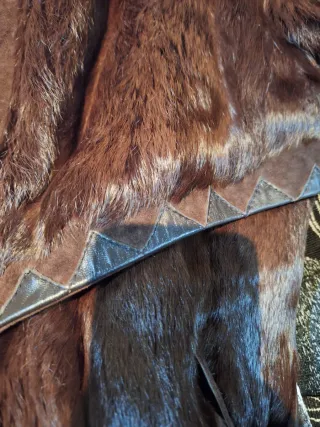 Abrigo de piel marrón