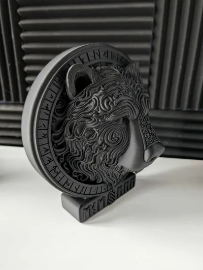 Relieve Pared Cabeza Oso Negro