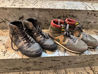 2 Pares Botines Armani Jeans Talla 43