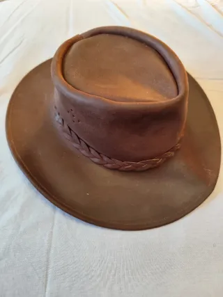 Sombrero de cuero estilo vaquero