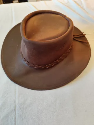 Sombrero de cuero estilo vaquero