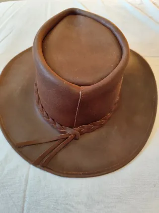 Sombrero de cuero estilo vaquero