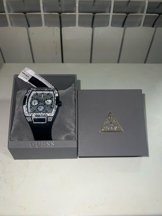 Reloj Guess Negro y Plateado