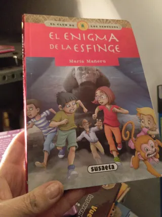 El enigma de la esfinge (El club de los sabueso...