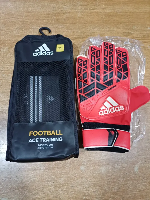 Guanti portiere Adidas misura 11