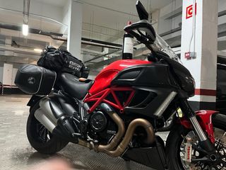 Ducati Diavel 1200 - 2012