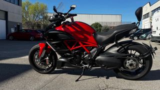 Ducati Diavel 1200 - 2012