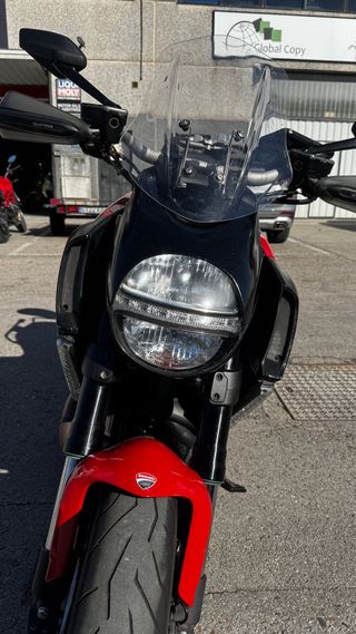 Ducati Diavel 1200 - 2012
