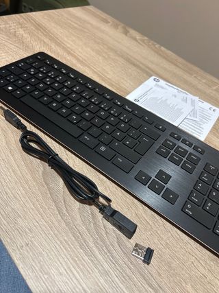 Teclado Inalámbrico HP Negro eles premium keyboard