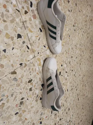 Adidas Blancas y Verdes Talla 40