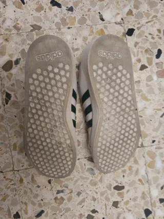Adidas Blancas y Verdes Talla 40