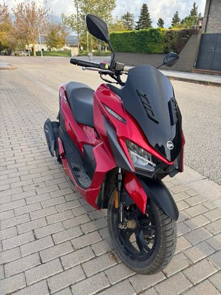 Sym JetX 125 Vermella