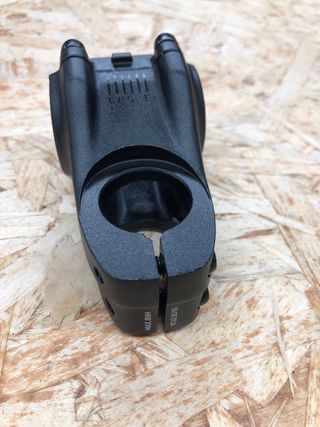 Potencia de bici negra