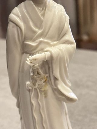 Statuine in pregiata porcellana bianca –orientale