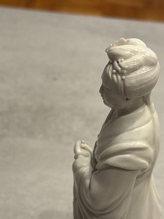 Statuine in pregiata porcellana bianca –orientale