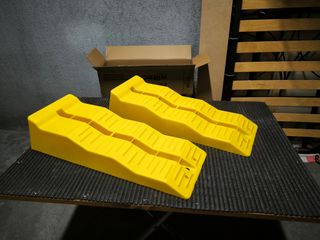 2 Cunei Rampe Fermaruota Camper Auto