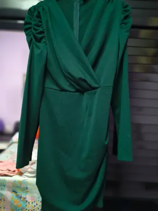 Vestido verde fiesta manga larga