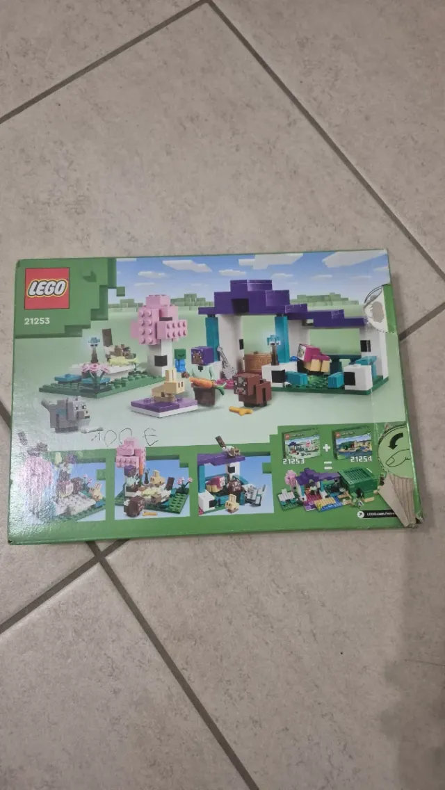 Lego Minecraft 21253