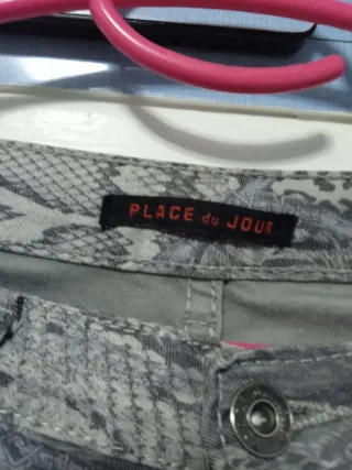 Pantalón estampado leopardo y serpiente