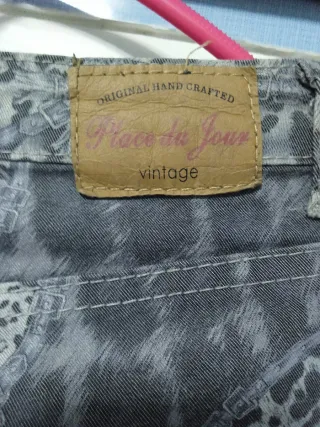 Pantalón estampado leopardo y serpiente