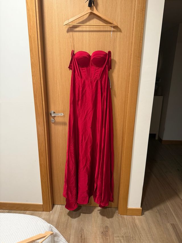 Vestido de Sorellas. Palabras de honor y corset.