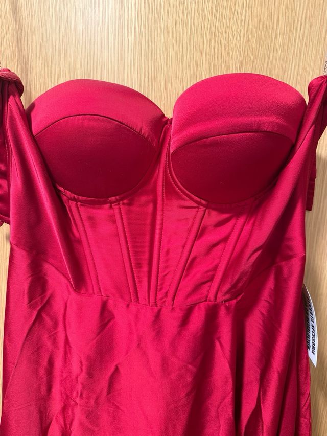 Vestido de Sorellas. Palabras de honor y corset.