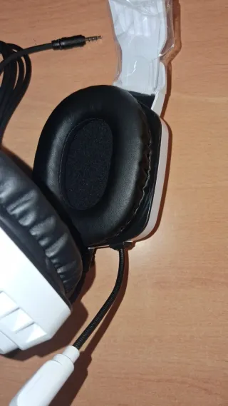 Auriculares Gaming Blancos con Micrófono