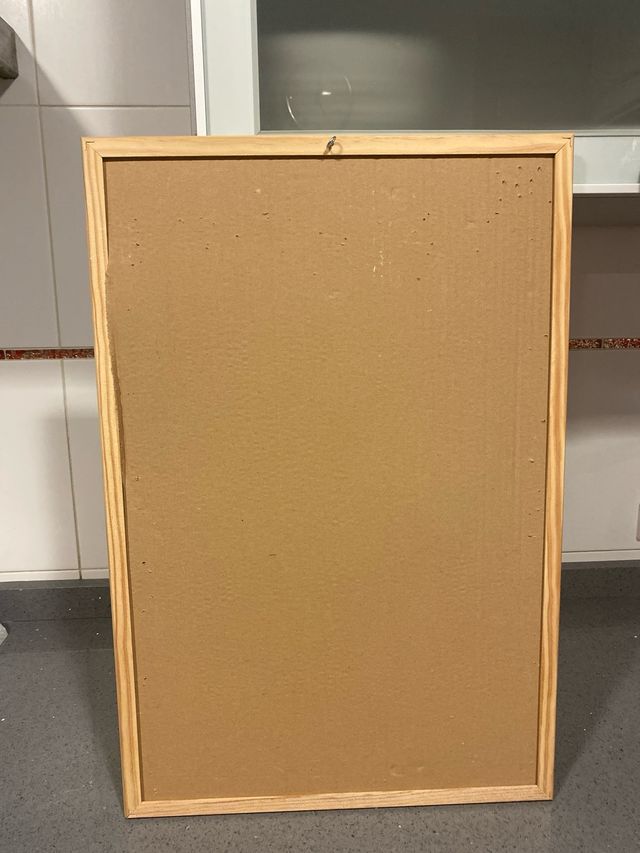 Tablón de corcho con marco de madera 58x39 cm