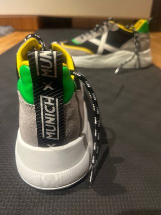 Zapatillas Munich deportivas casi nuevas